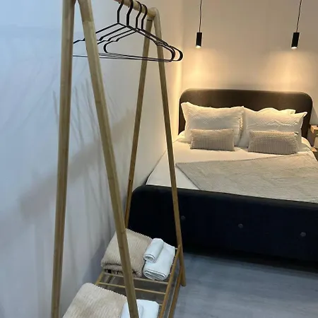Pirotska Modern Sófia