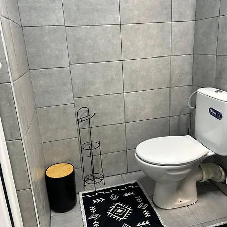 Pirotska Modern Apartamento