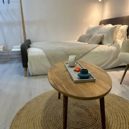 Pirotska Modern Apartamento *