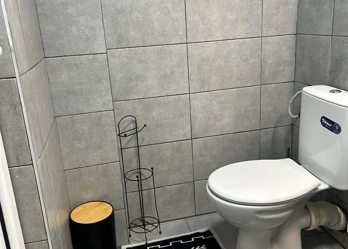 Pirotska Modern Apartment