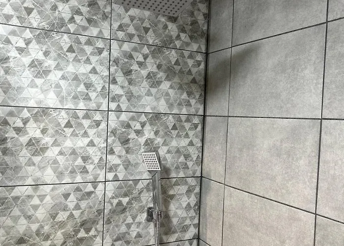 Appartamento Pirotska Modern